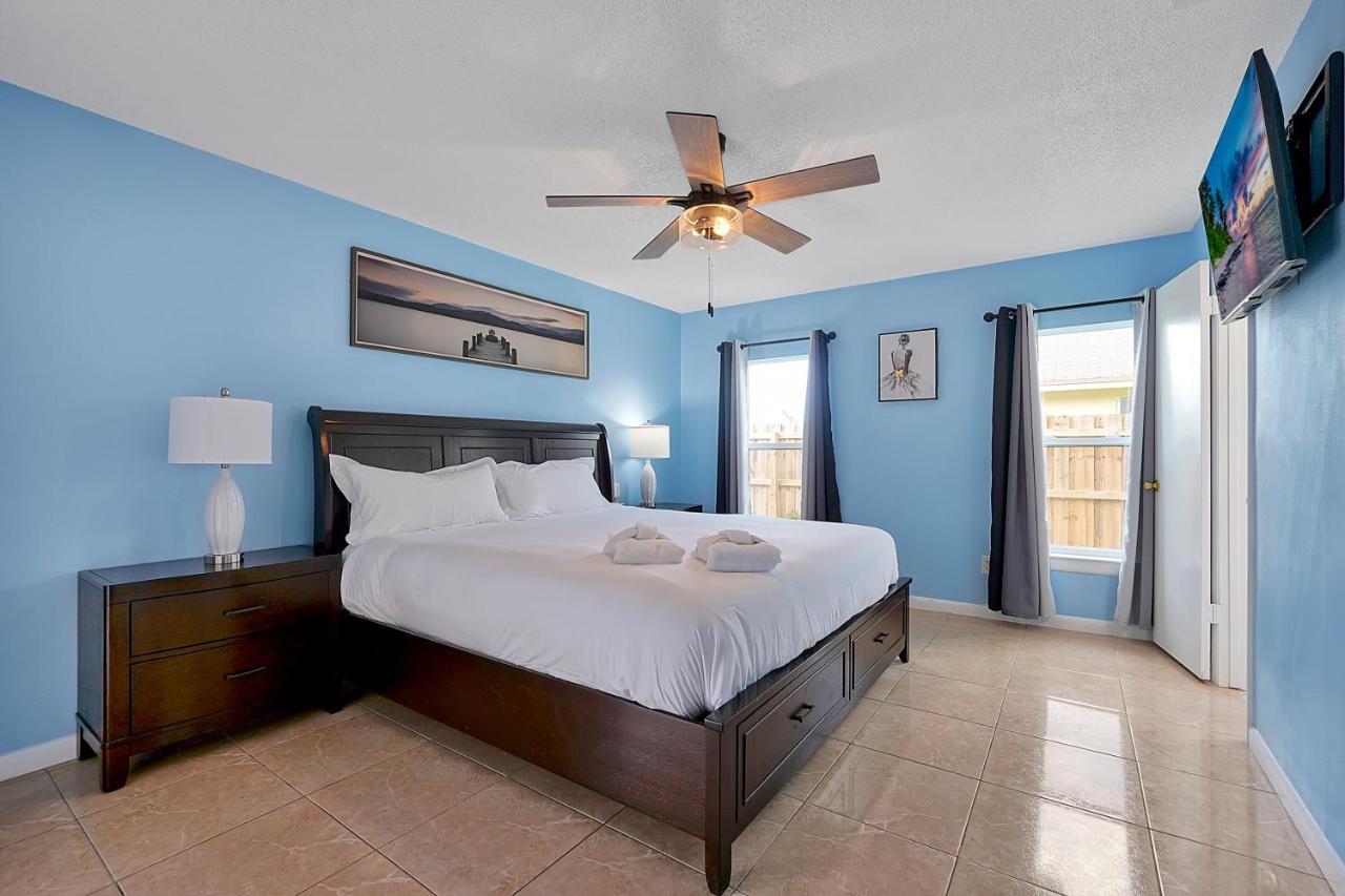 Luxury Villa In Orlando With Pool - 10 Min Disney Exterior photo